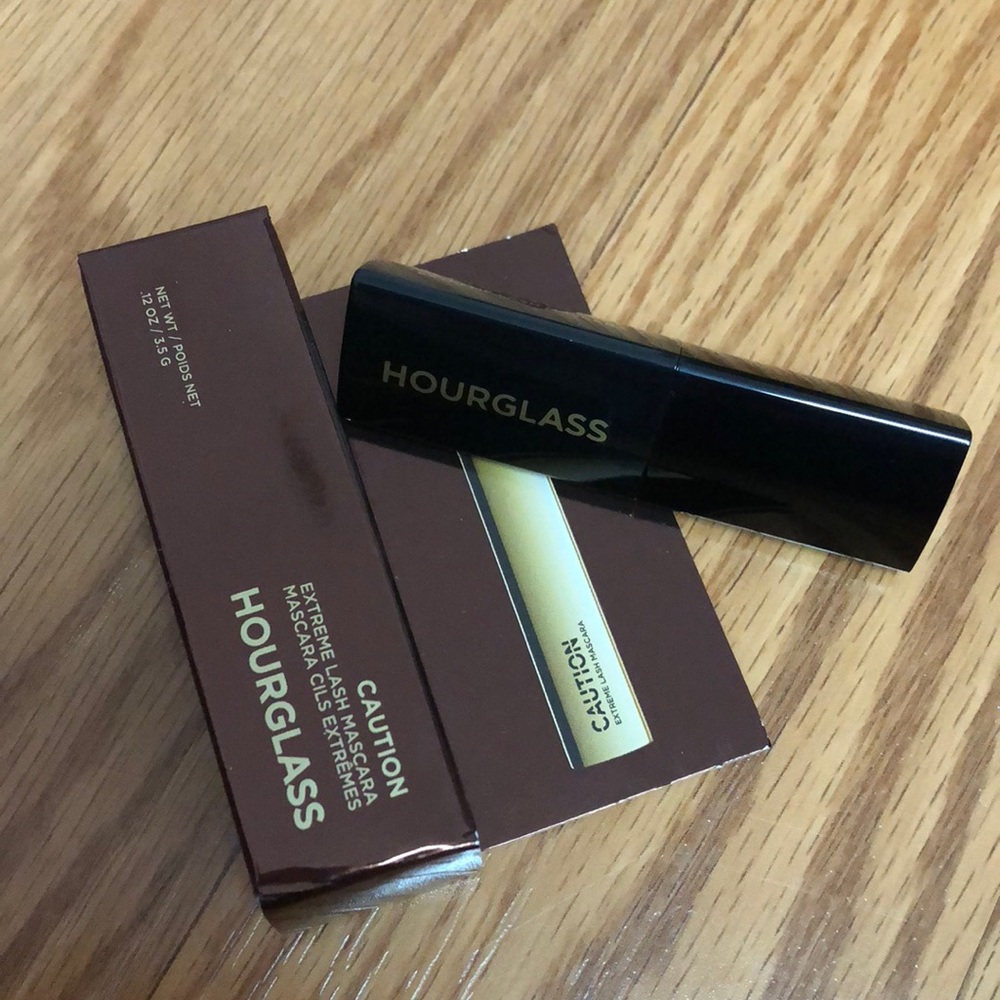 Hourglass Caution Extreme Lash Mascara Mini
